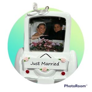 NEW White “Just Married” Photo Frame Car Ornament